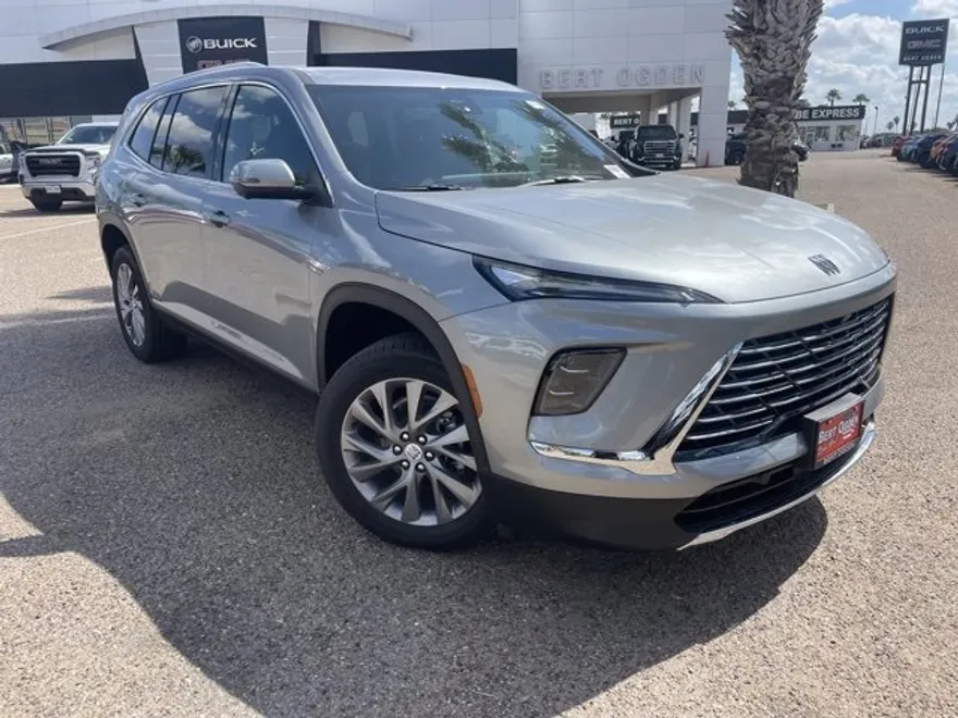 2026 Buick Enclave Preferred photo 1