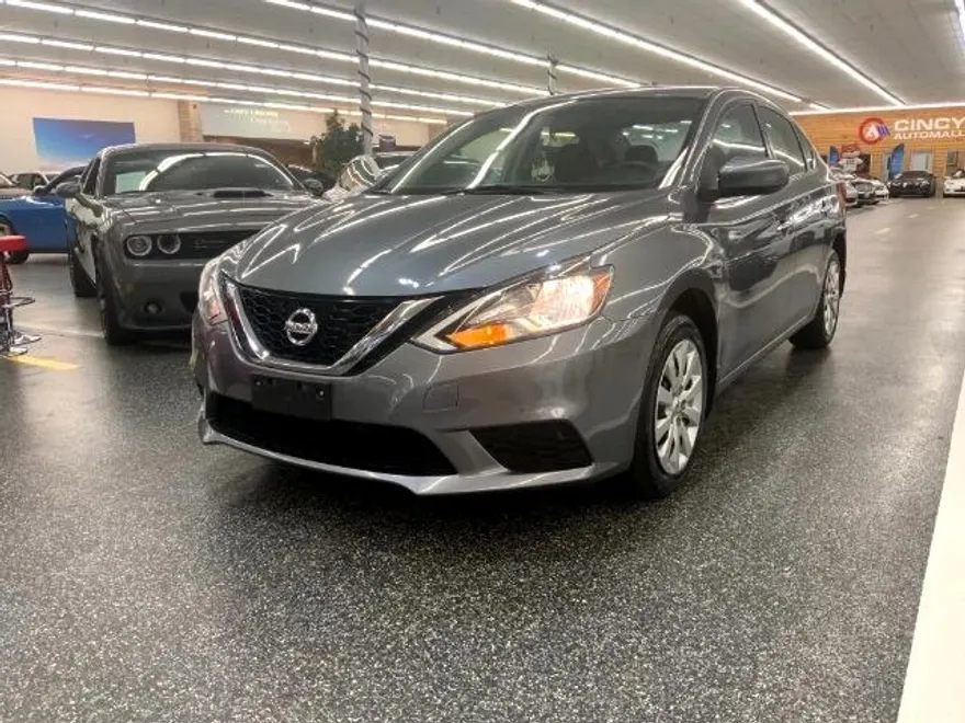 2017 Nissan Sentra S photo 1