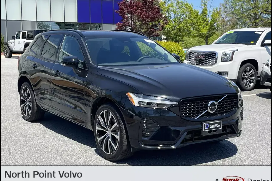 2024 Volvo XC60 B5 Plus photo 1