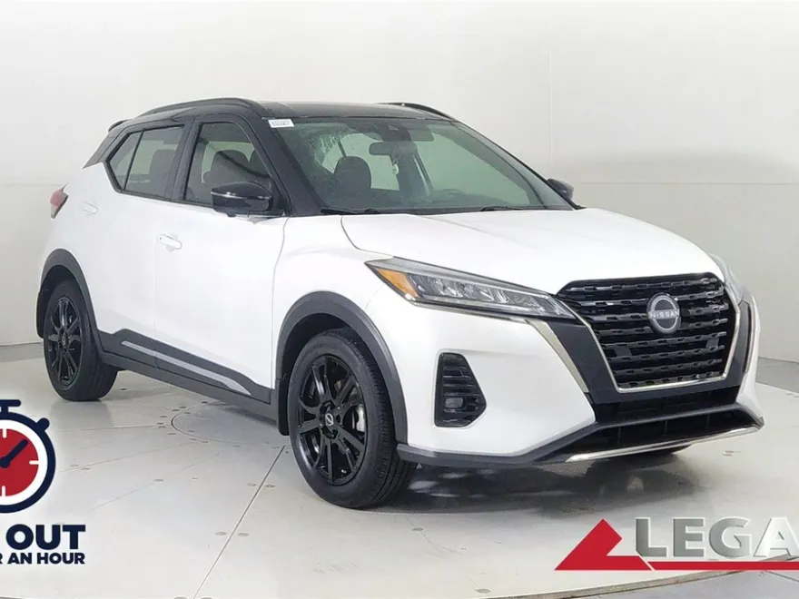 2024 Nissan Kicks SR photo 1