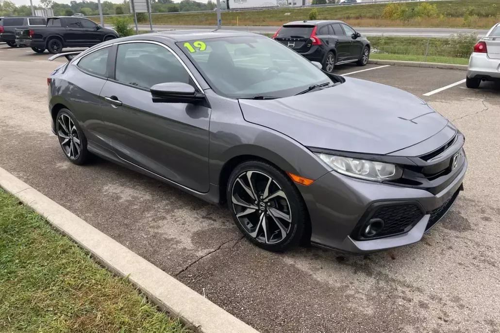 2019 Honda Civic Si photo 1