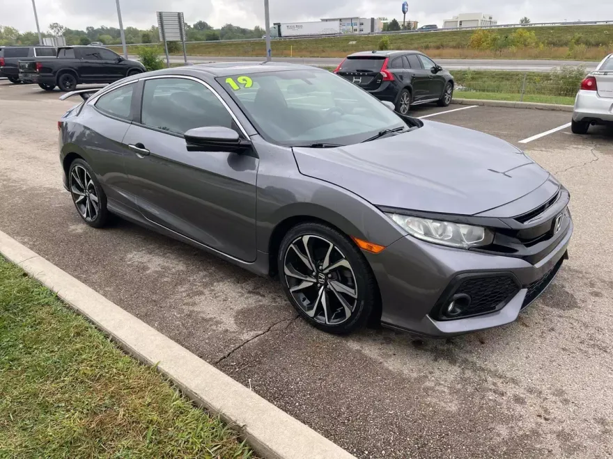 2019 Honda Civic Si photo 1