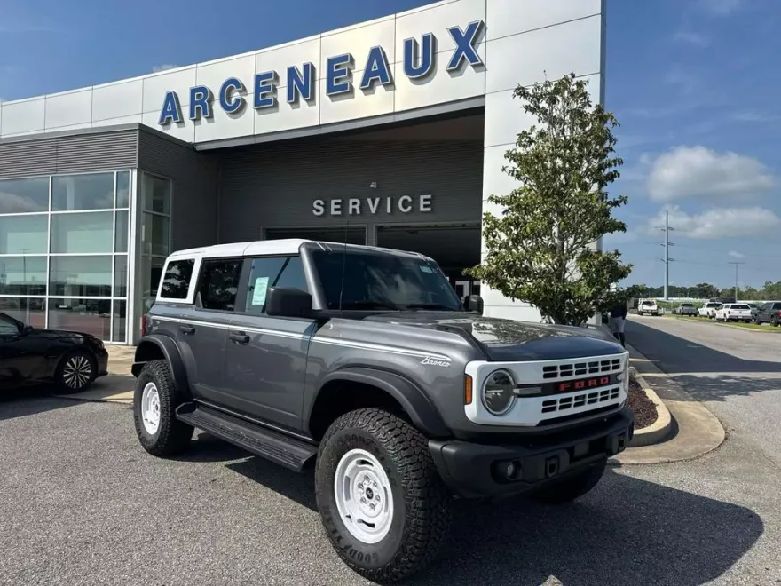 2025 Ford Bronco Heritage First Edition photo 1