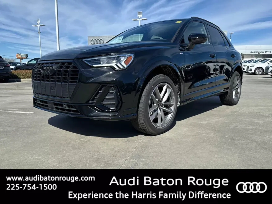 2025 Audi Q3 45 TFSI S line Premium photo 1