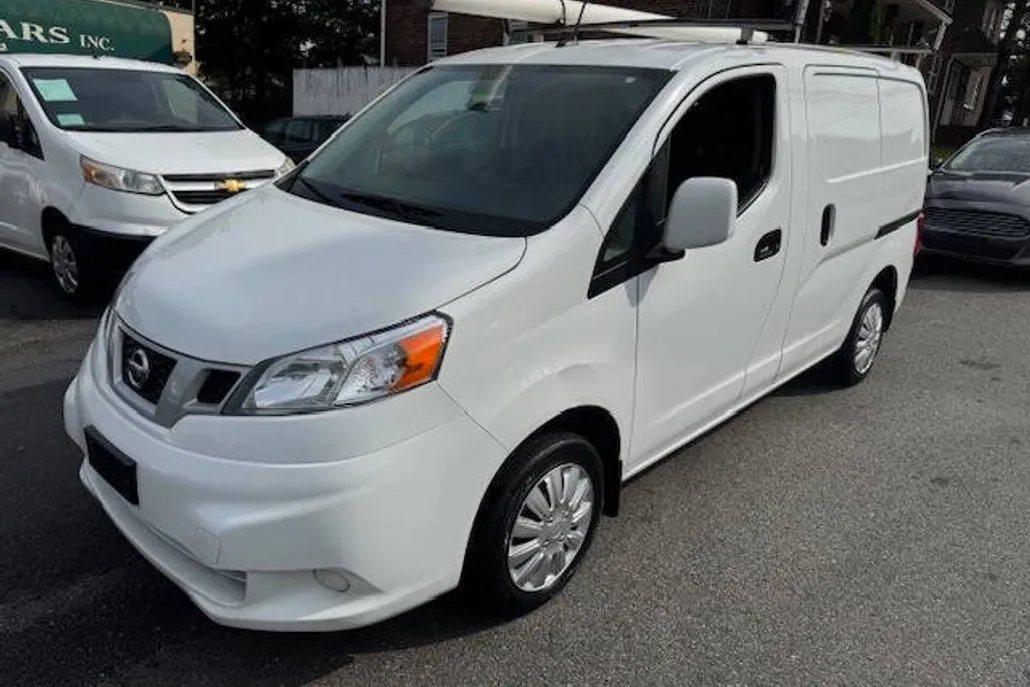 2021 Nissan NV200 SV photo 1