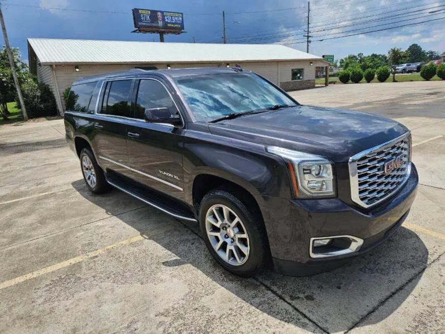 2018 Gmc Yukon XL SLT photo 1