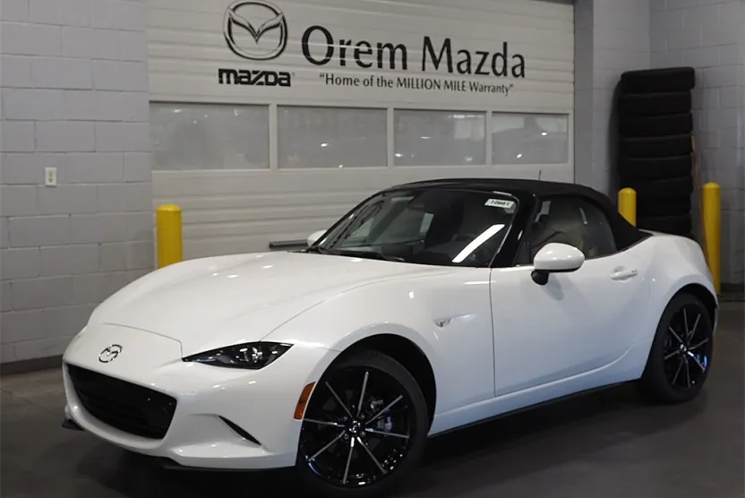 2025 Mazda MX-5 Miata Miata Grand Touring photo 1