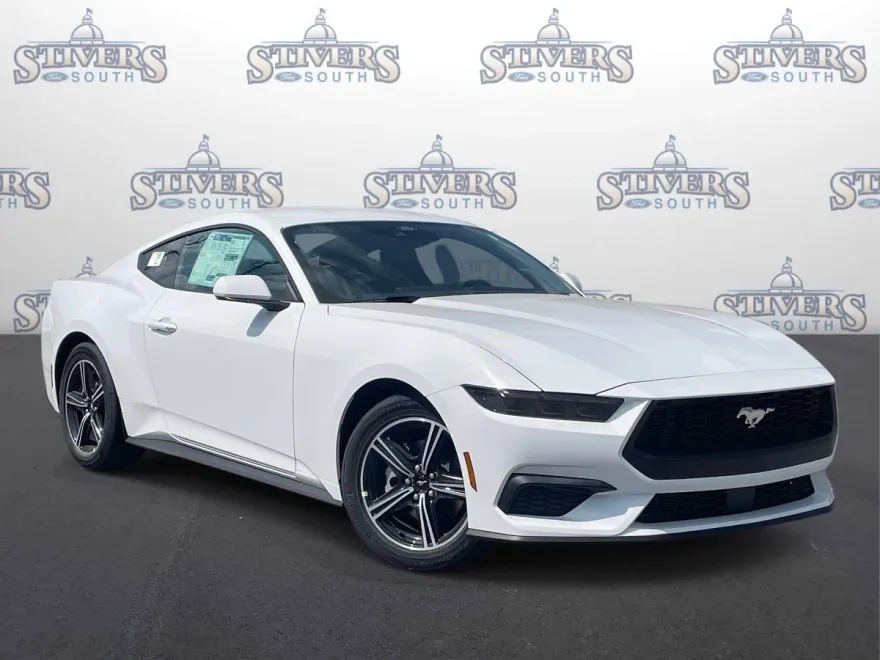 2025 Ford Mustang EcoBoost photo 1