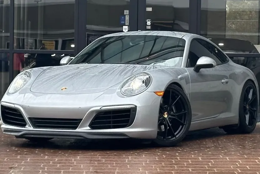 2019 Porsche 911 T photo 1