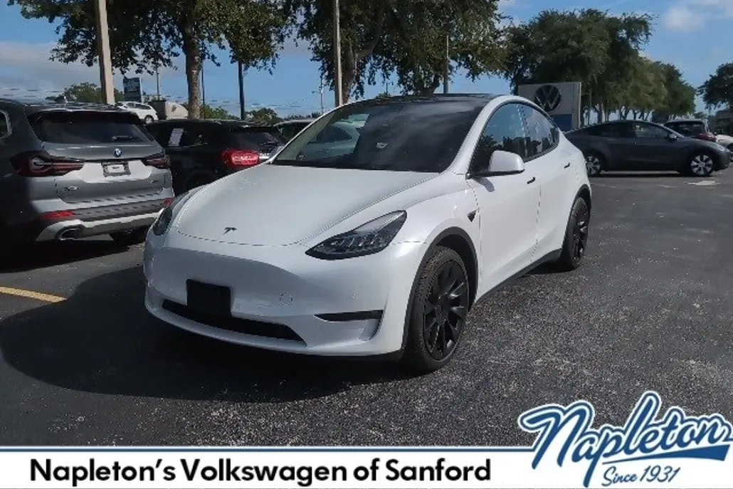 2021 Tesla Model Y Long Range photo 1