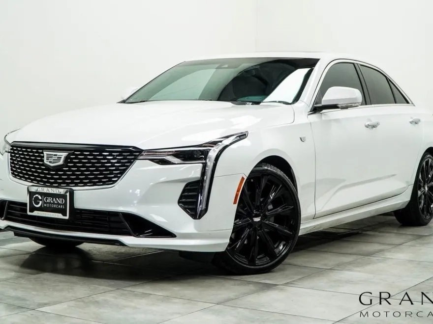 2023 Cadillac CT4 Luxury photo 1
