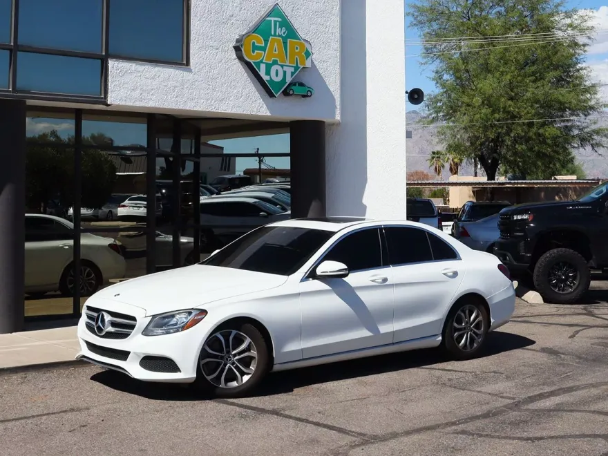 2018 Mercedes Benz C 300 Sedan photo 1
