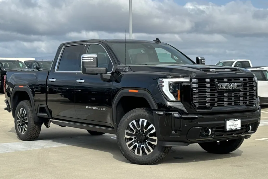 2025 Gmc Sierra 2500 HD Denali Ultimate photo 1