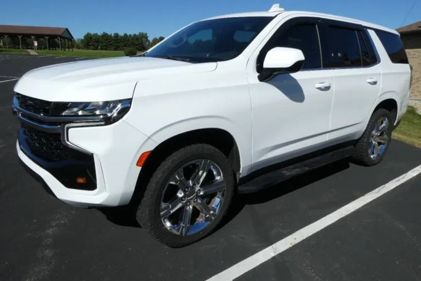 2023 Chevrolet Tahoe photo 1