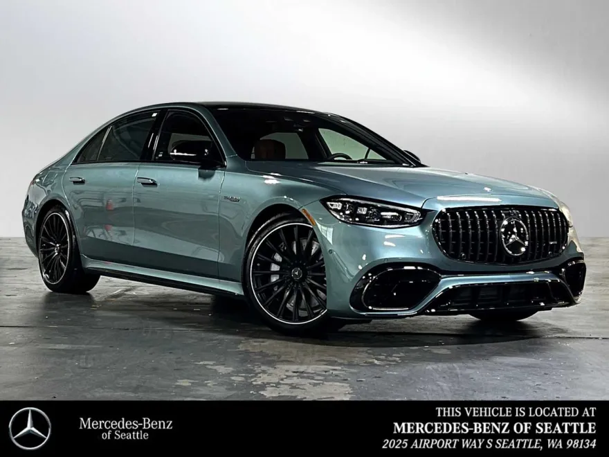 2025 Mercedes Benz S AMG 63 e photo 1