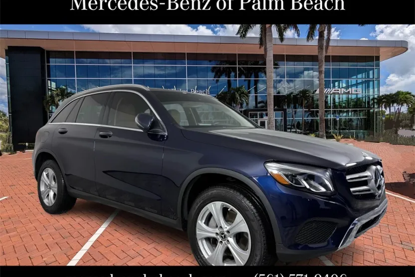 2017 Mercedes Benz GLC 300 4MATIC photo 1