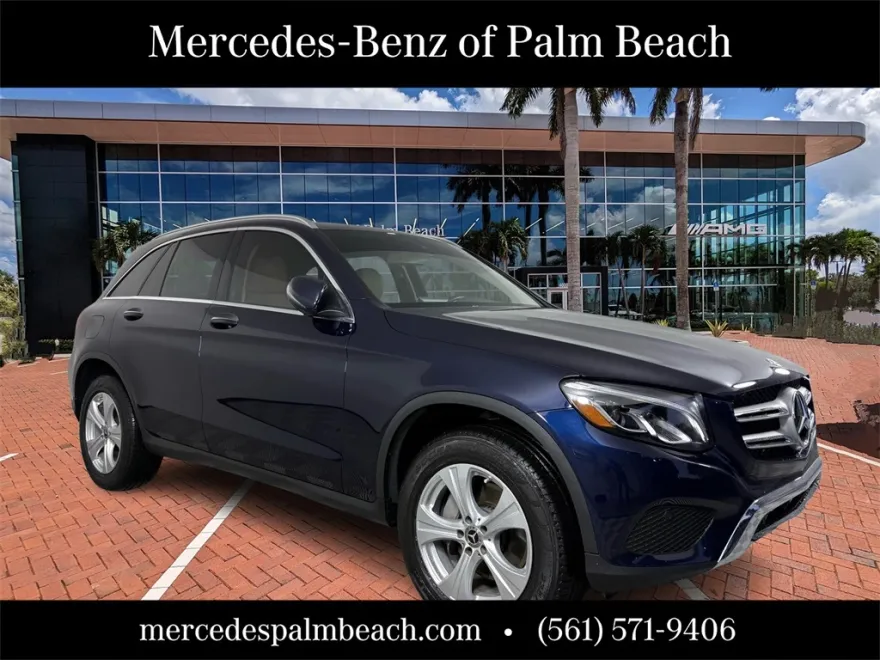 2017 Mercedes Benz GLC 300 4MATIC photo 1