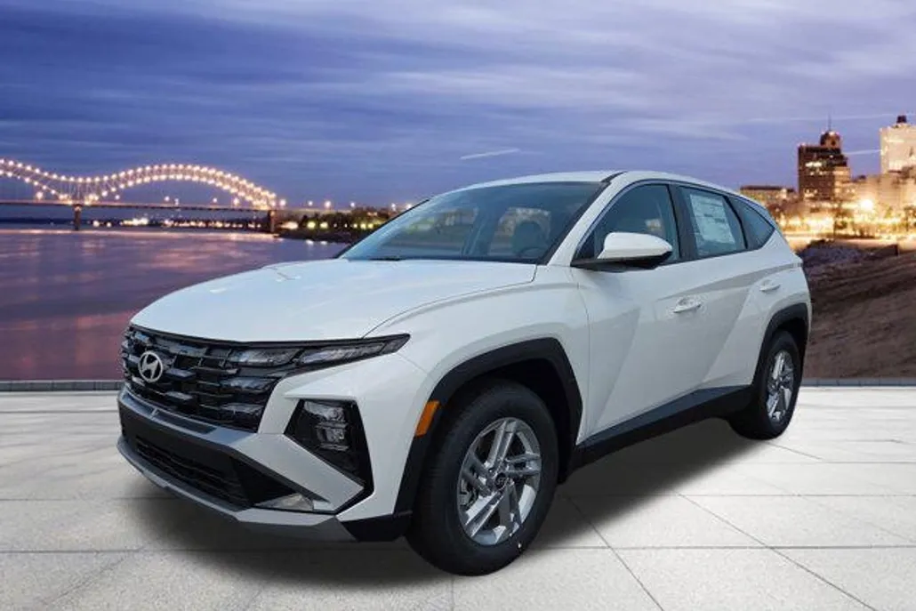 2025 Hyundai Tucson SE photo 1