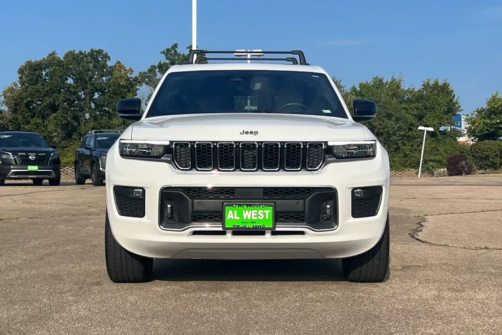 2021 Jeep Grand Cherokee Overland photo 1