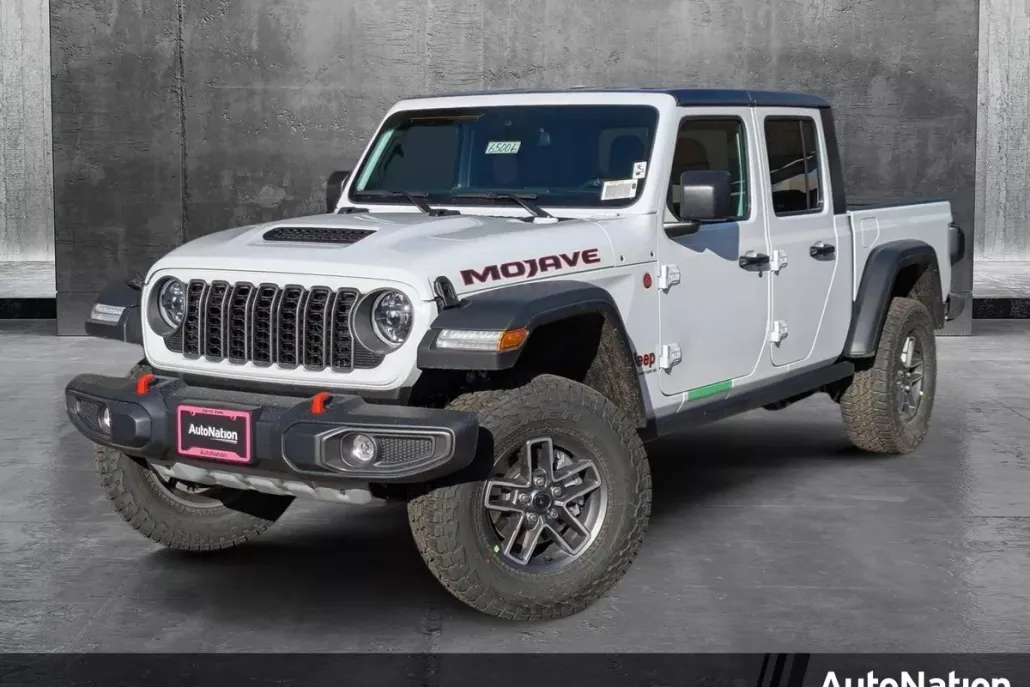 2025 Jeep Gladiator Mojave photo 1