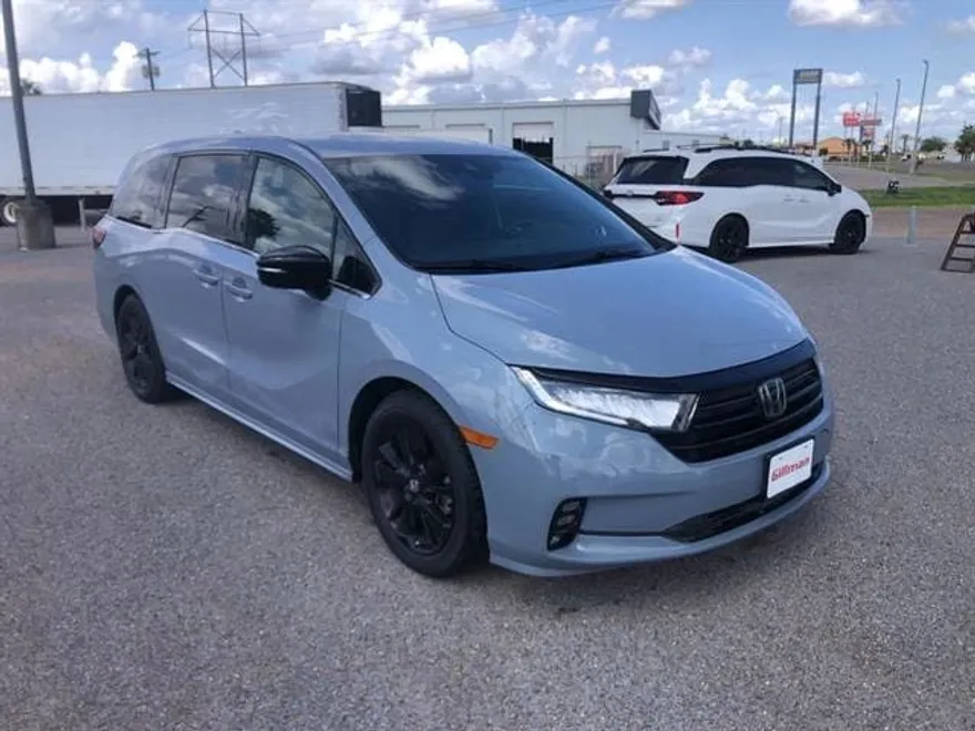 2023 Honda Odyssey Sport photo 1