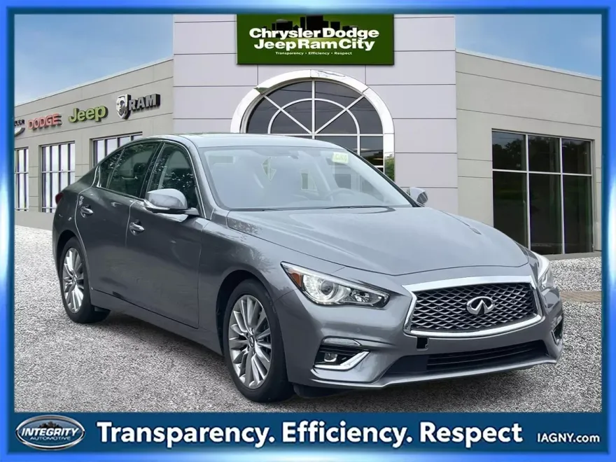 2023 Infiniti Q50 LUXE AWD photo 1