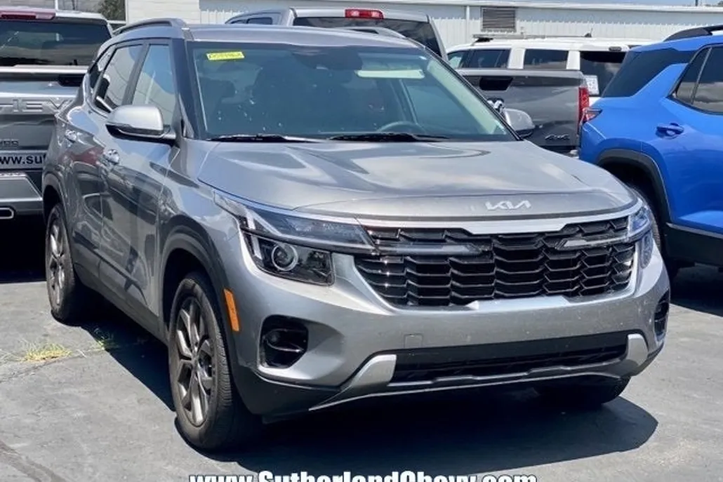 2024 Kia Seltos S photo 1