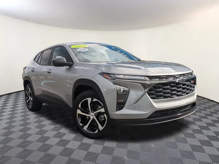 2024 Chevrolet Trax photo 1