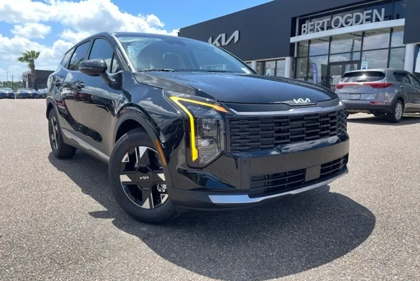 2026 Kia Sportage LX photo 1
