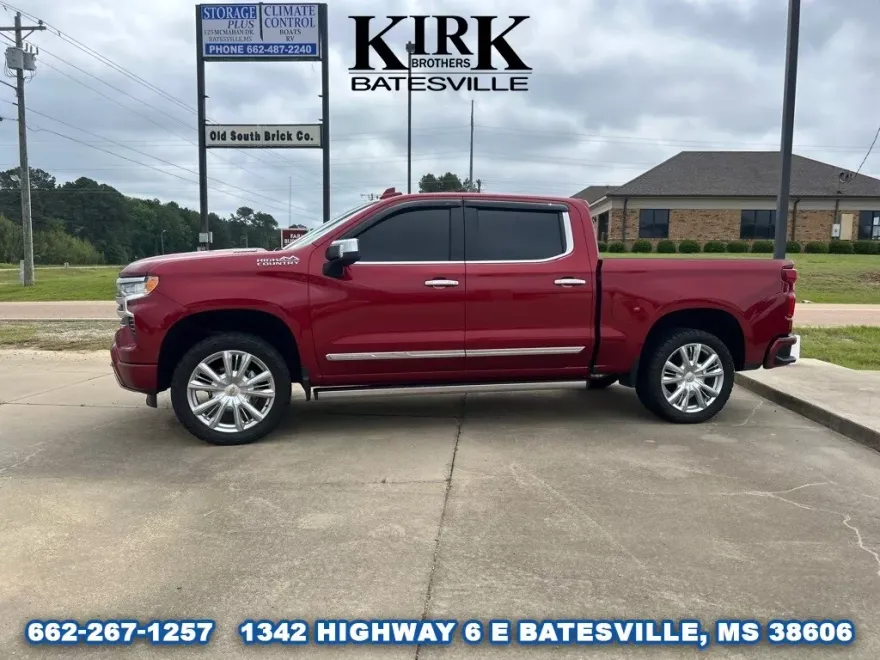 2023 Chevrolet Silverado 1500 High Country photo 1