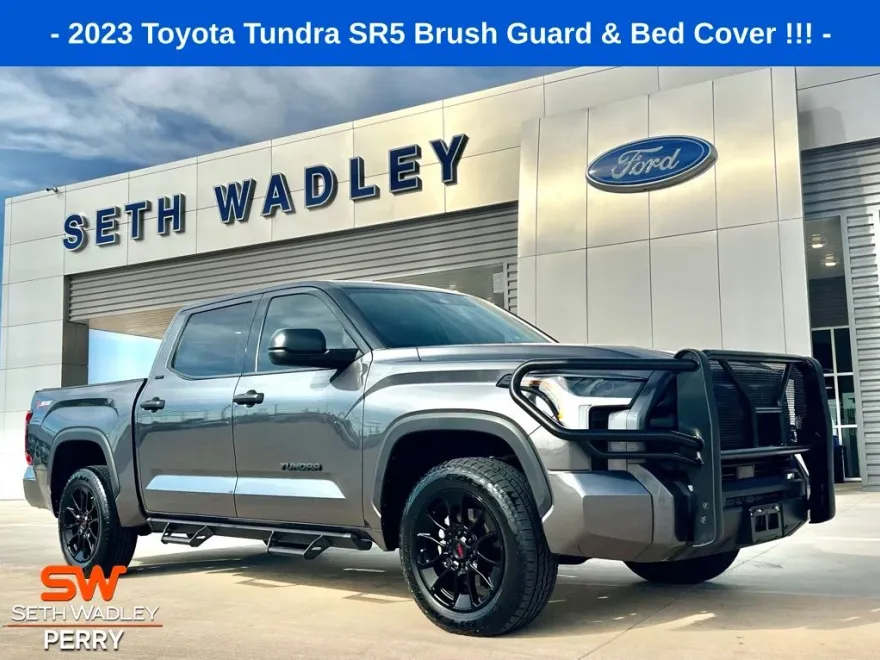 2023 Toyota Tundra SR5 photo 1