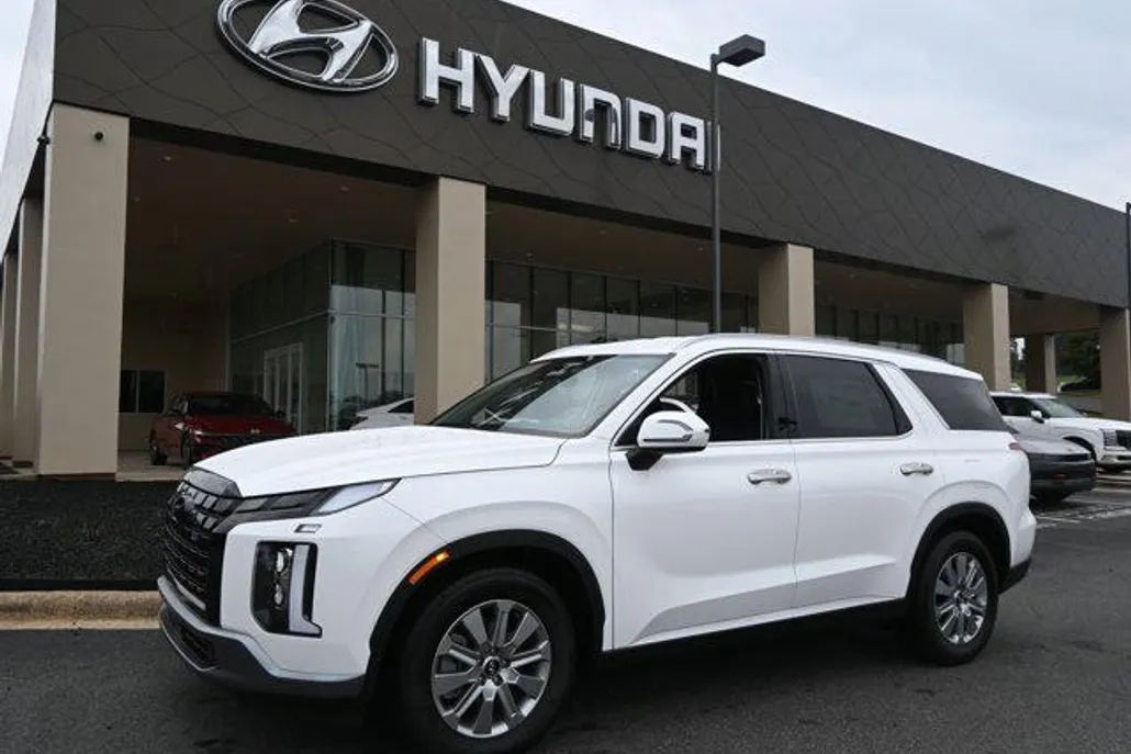 2025 Hyundai Palisade SEL photo 1