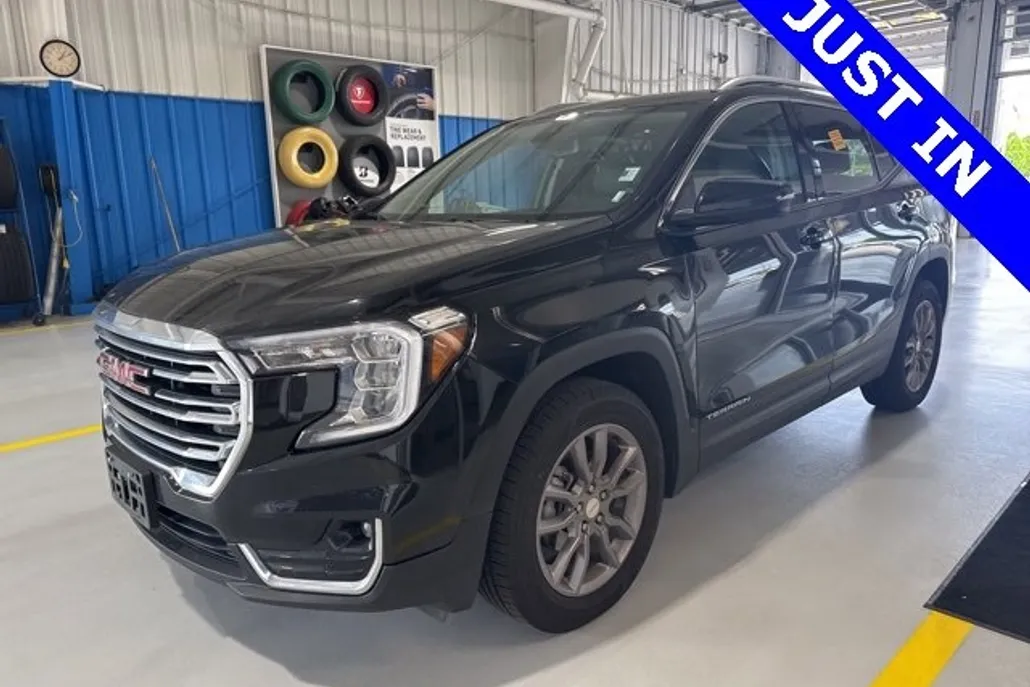 2024 Gmc Terrain SLT photo 1