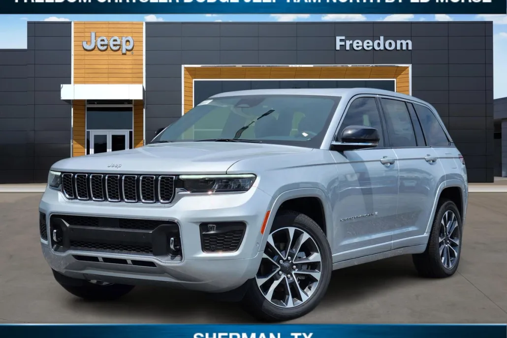 2025 Jeep Grand Cherokee Overland photo 1