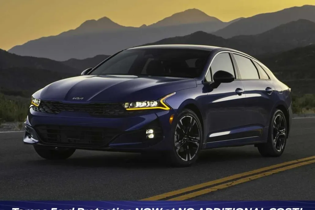 2022 Kia K5 EX photo 1