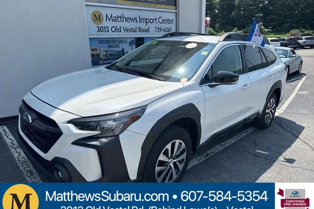 2024 Subaru Outback Premium photo 1