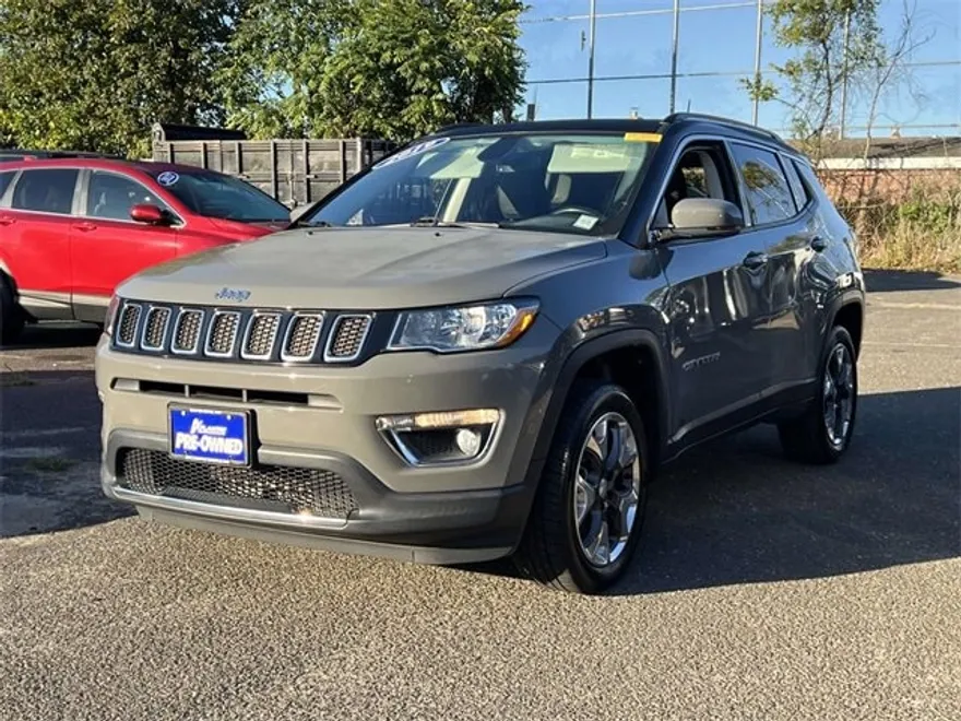 2019 Jeep Compass Limited photo 1