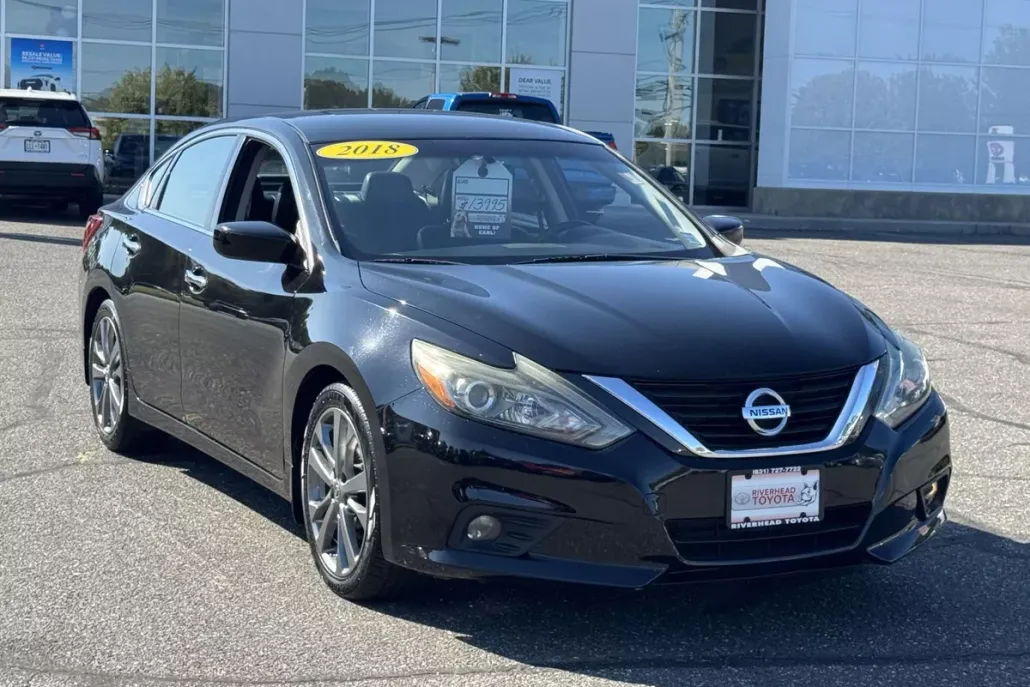 2018 Nissan Altima 2.5 SR photo 1