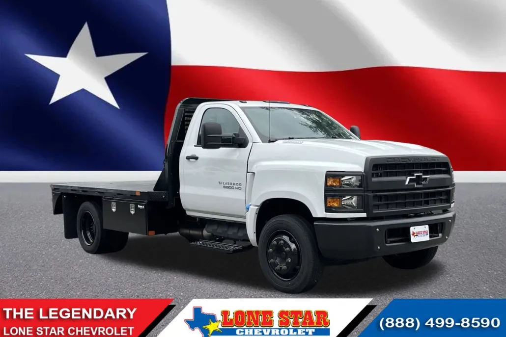 2023 Chevrolet Silverado 6500HD Work Truck photo 1