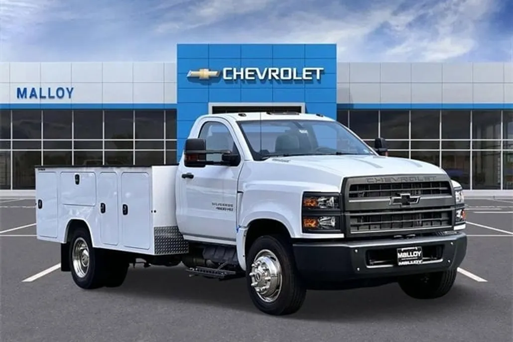 2023 Chevrolet Silverado 4500HD Work Truck photo 1