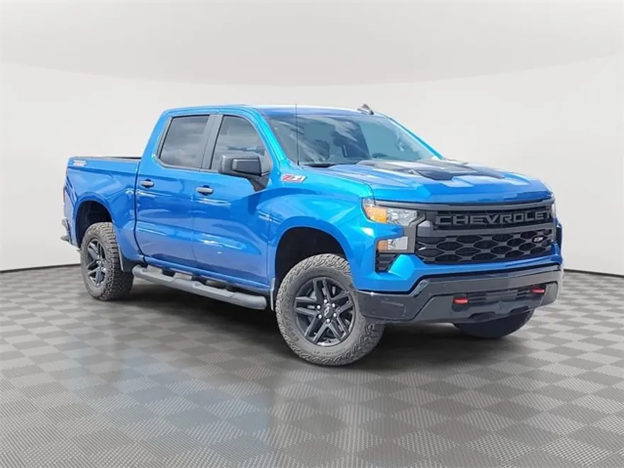 2023 Chevrolet Silverado 1500 Custom Trail Boss photo 1