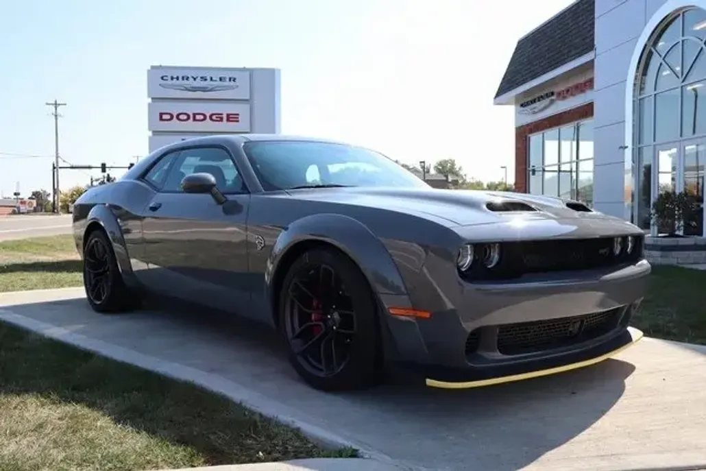 2023 Dodge Challenger SRT8 Hellcat Widebody photo 1
