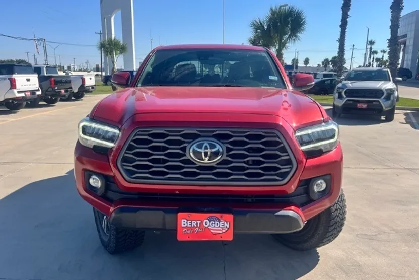 2022 Toyota Tacoma SR photo 1