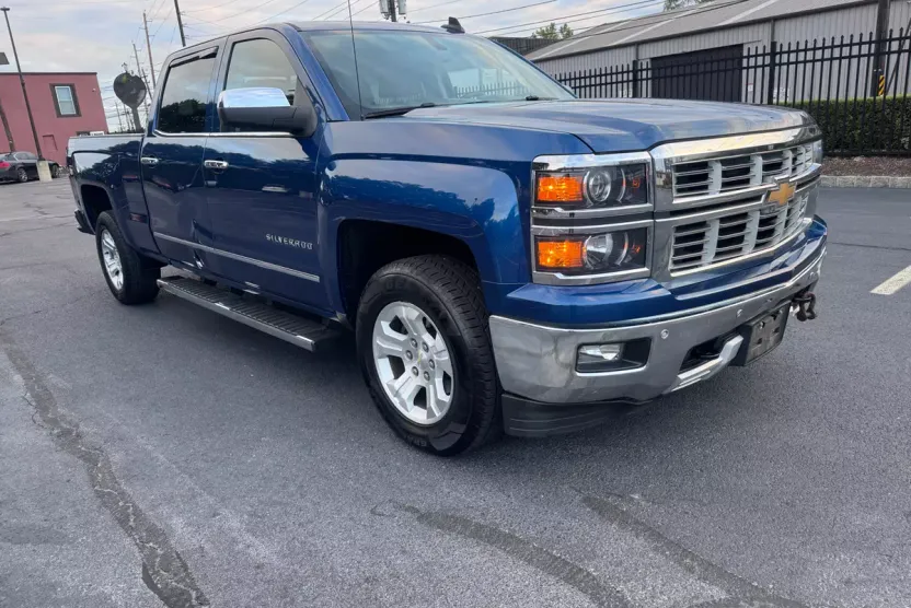2015 Chevrolet Silverado 1500 Z71 photo 1