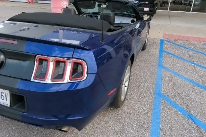 2013 Ford Mustang GT Premium Convertible photo 1