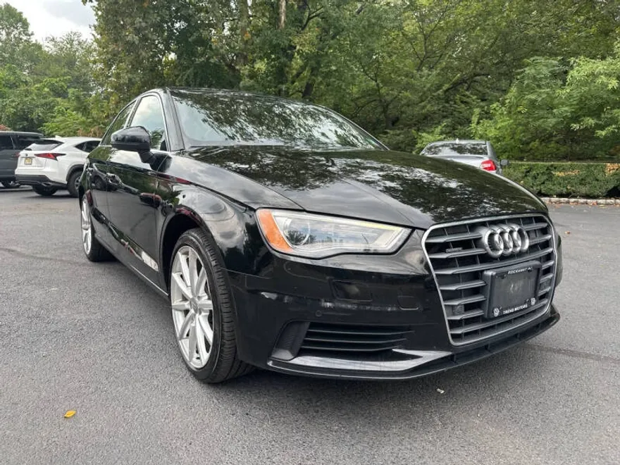 2016 Audi A3 2.0T Quattro Premium Plus photo 1