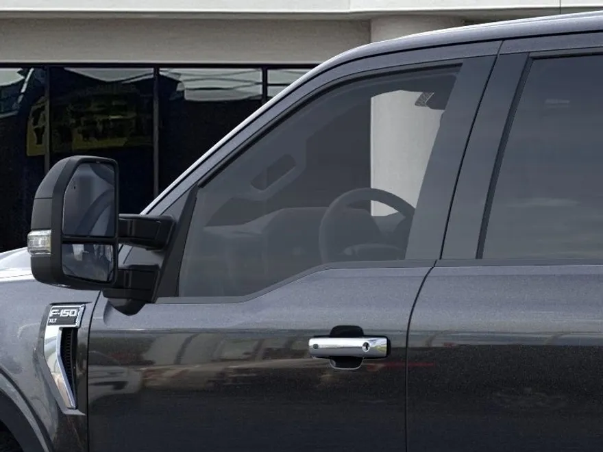 2025 Ford F-150 XLT photo 19
