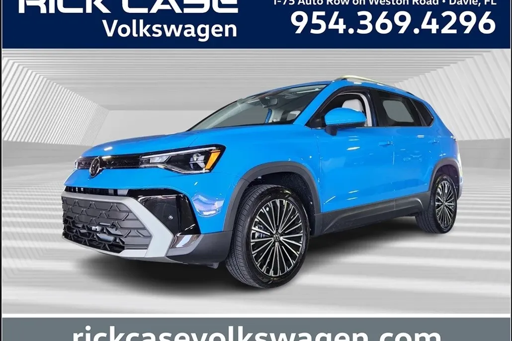 2025 Volkswagen Taos SE photo 1