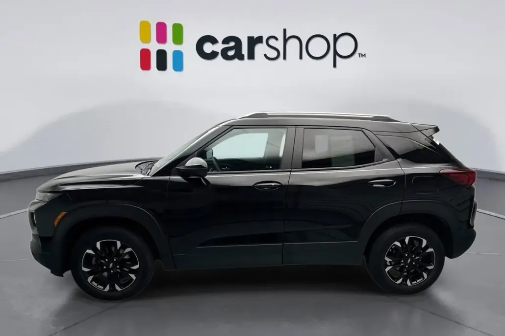 2022 Chevrolet Trailblazer LT photo 1