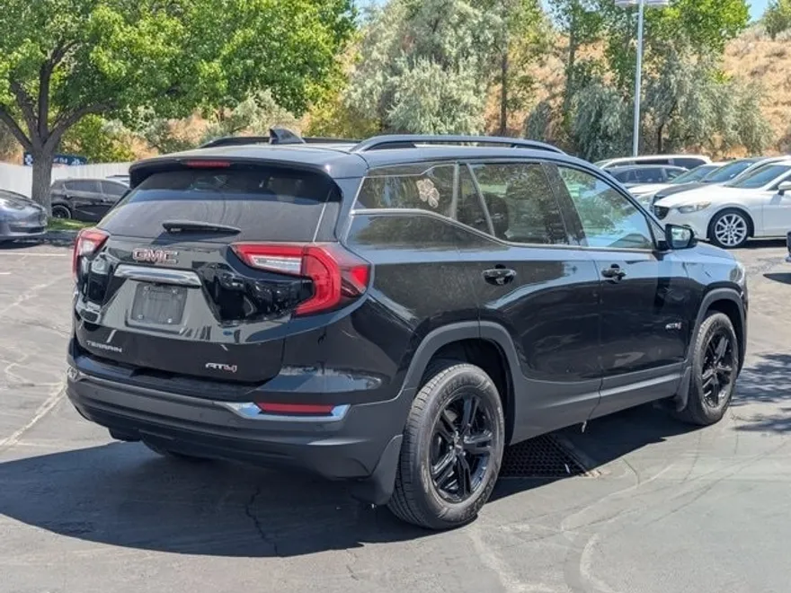 2022 Gmc Terrain AT4 photo 1